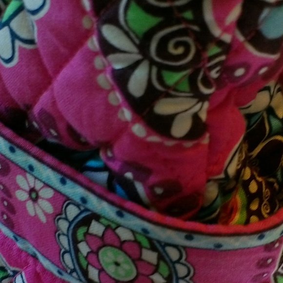 Vera Bradley retired Cupcakes pattern hand carry p - Picture 5 of 6